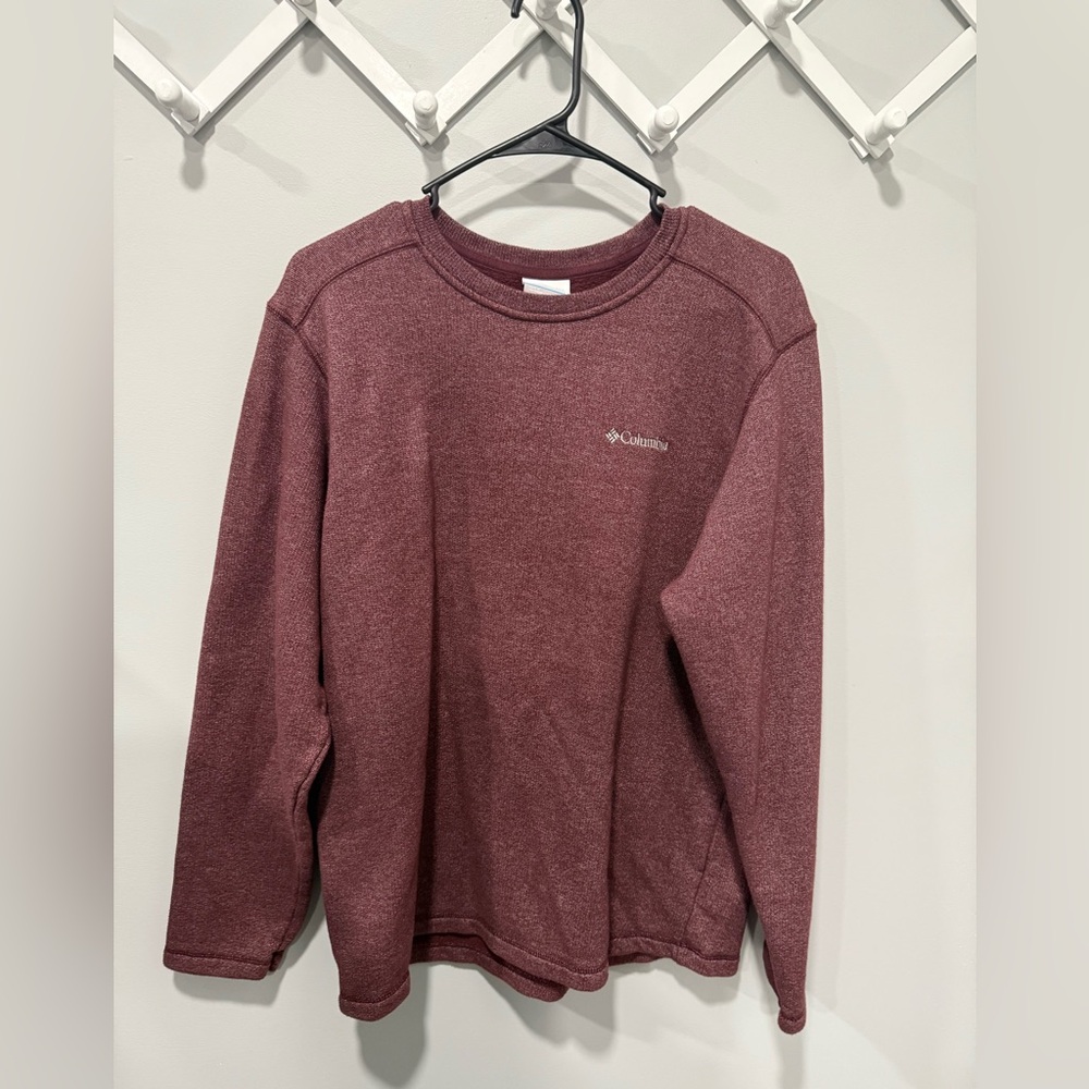 Mens Columbia crewneck size medium